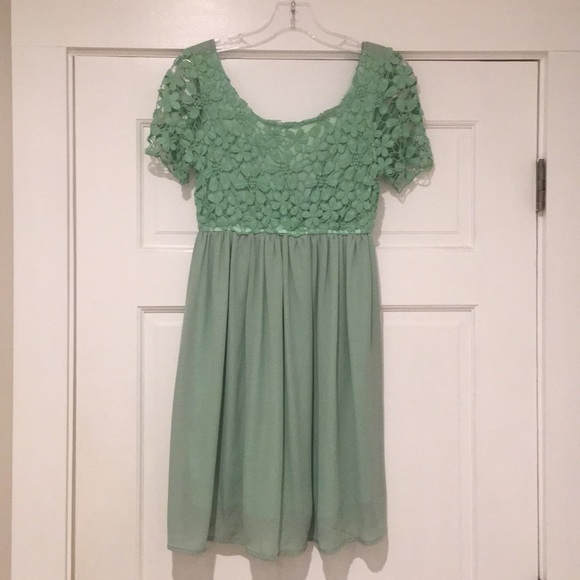 “Hot & Delicious” green dress - Picture 1 of 7